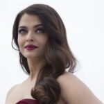 Aishwarya Rai Bachchan Net Worth 2021 – Car, Salary, Awards, Bio