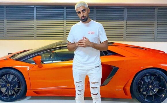 Mo Vlogs Net Worth 2021: Biography, Income, Career