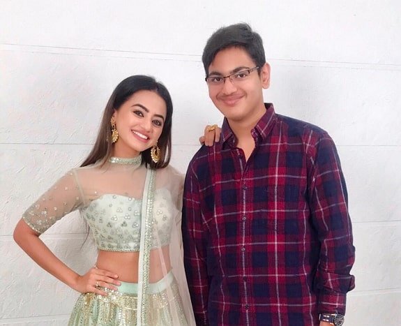 Helly Shah Indian television actress Wiki ,Bio, Profile, Unknown Facts and Family Details revealed